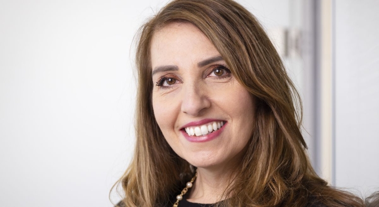 Carelli Adriana Hahn Air Airline Business Foto Hahn Air