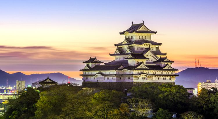 Japan Schloss Himeji Welterbe iStock SeanPavonePhoto.jpg